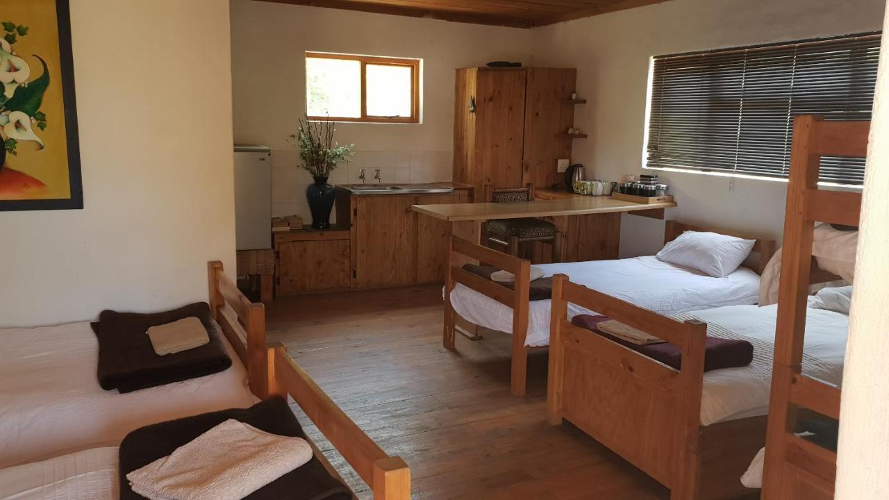 Barrydale Accommodation, Backpackers Екстер'єр фото