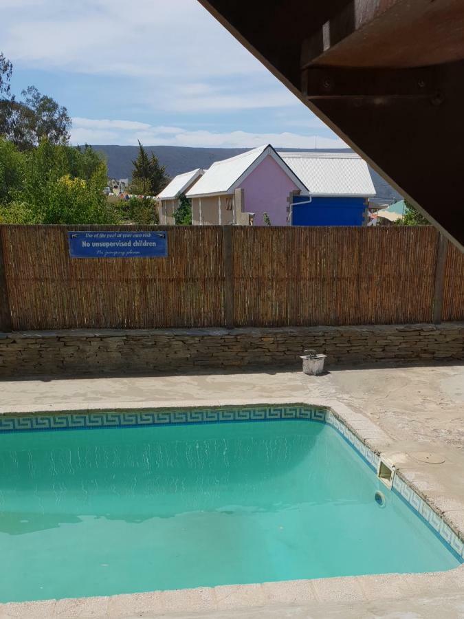 Barrydale Accommodation, Backpackers Екстер'єр фото